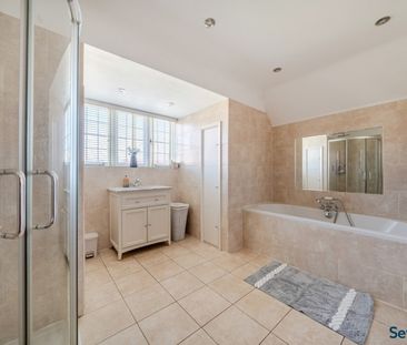 Farnham Road, Guildford, Surrey, GU2 - Photo 2