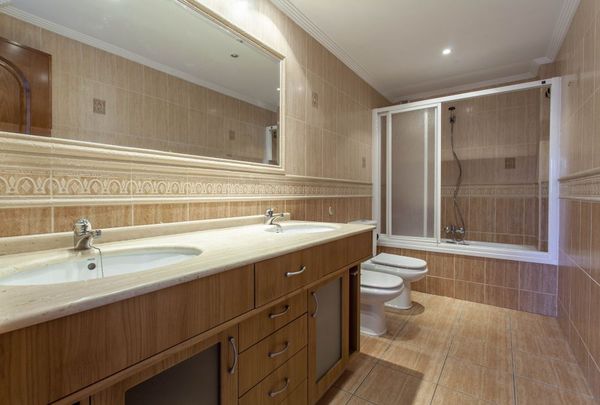 Double room in Cardenal Benlloch - Photo 1