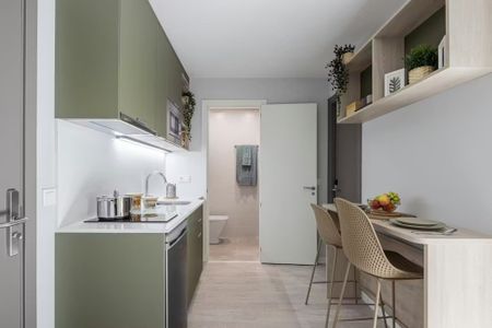 Calle Elche, Sevilla, Andalusia 41013 - Photo 5