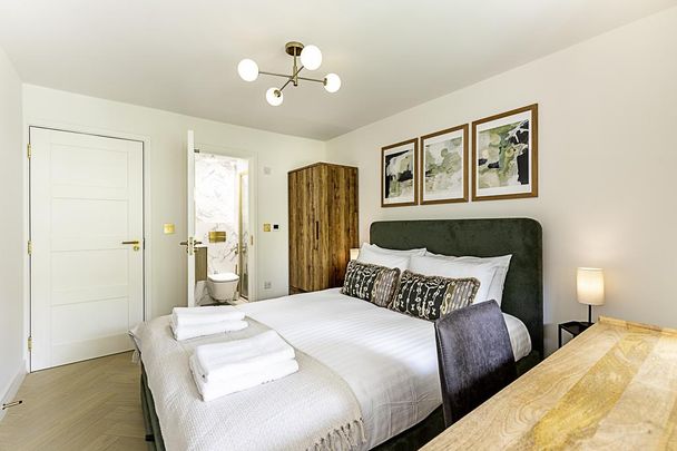 3 bedroom flat to rent - Photo 1