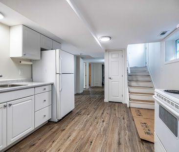 For Lease - 772 Olive Avenue, Oshawa, Ontario - Photo 2