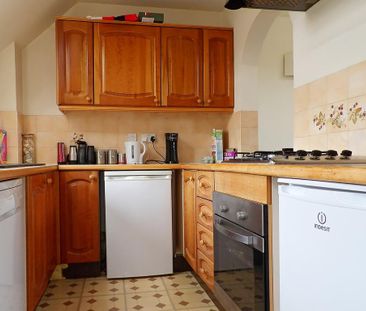 1 bedroom coach house to rent - Photo 6