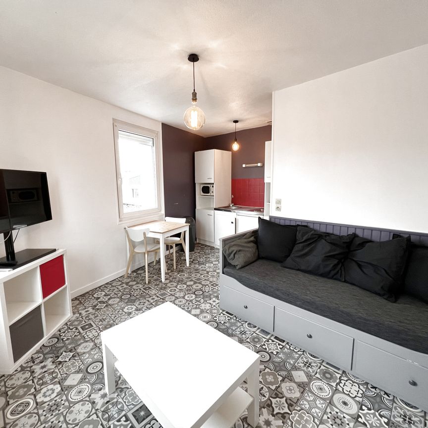 Location Appartement 1 pièce 18m² ST LO 50000 - Photo 1