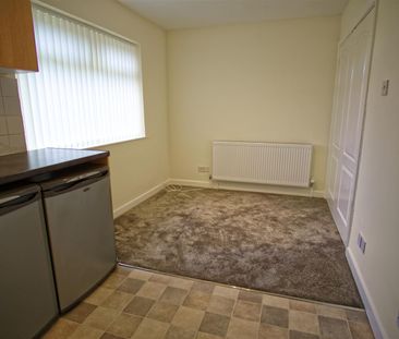 2 Bed Flat to Let on Spinney Brow,Preston - Photo 4