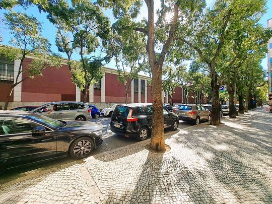 Apartamento T5 em Lisboa - Photo 1