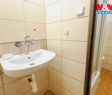 Pronájem bytu 3+1 v České Lípě, ul. Pod Špičákem - Photo 3