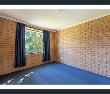 Looking for comfort, convenience, and value? This well-maintained 2... - Photo 3