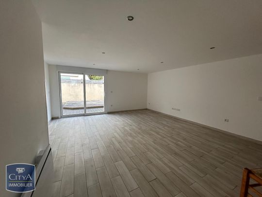 Location Maison 4 pièces 92m² STE SOULLE 17220 - Photo 1