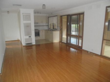 QUIET COURT LOCATION - Photo 5