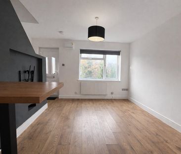 Modern 1 Bedroom House To Let - HP12 - Photo 5