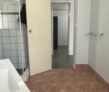 Modern, low-maintenance living in the heart of Wembley - Photo 5