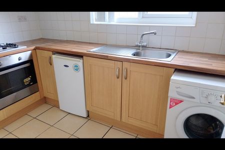 1 Bed Flat, Holmdale Terrace, N15 - Photo 3