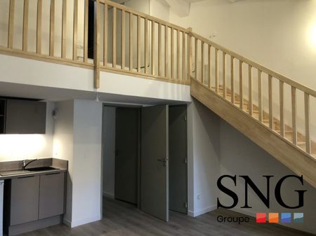 T2 ENTIEREMENT RENOVE EN DUPLEX - Photo 2