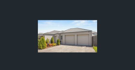 Spacious & Stylish Family Home in Mawson Lakes! - Photo 2