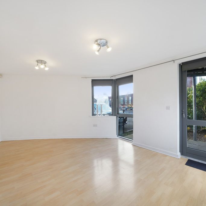 Lanacre Avenue, London, NW9 - Photo 1