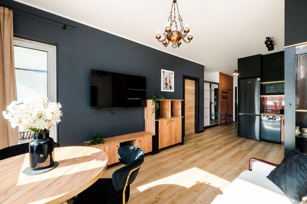 2 pokoje mieszkanie, balkon i miejsce parkingowe - Zdjęcie 1