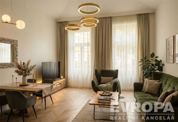 Luxusní plně vybavený apartmán se zahradou, Vinohrady - Фото 1