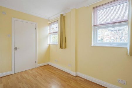 4 bedroom terraced house to rent - Photo 2