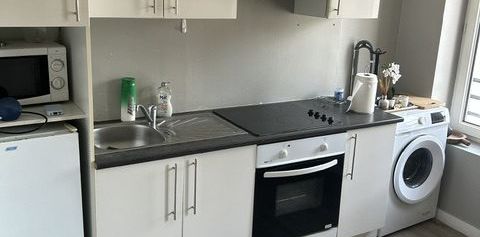 Location Appartement 2 pièces 38m² ARMENTIERES 59280 - Photo 2