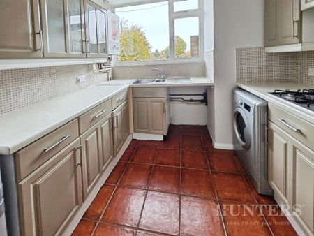 2 bedroom maisonette to rent - Photo 5
