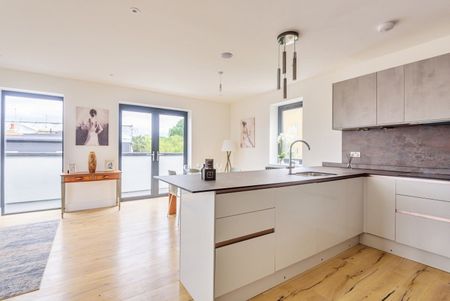 Bellingham Road, London, SE6 - Photo 5