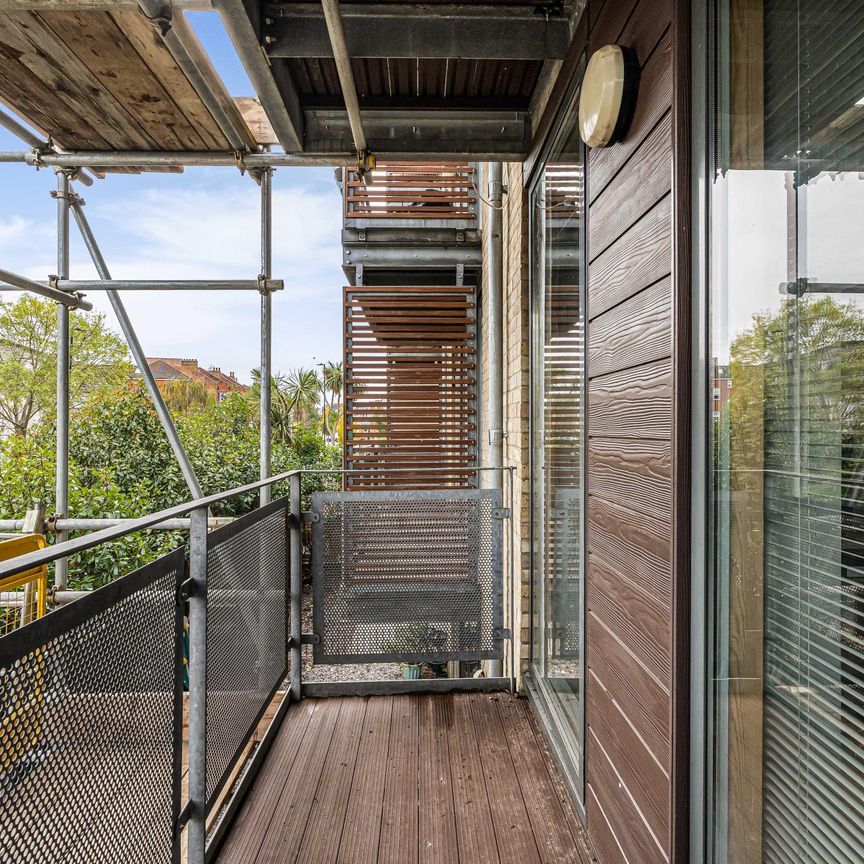 419 High Road - Photo 1