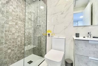 1 BEDROOM HOLIDAY APARTMENT - TORREVIEJA