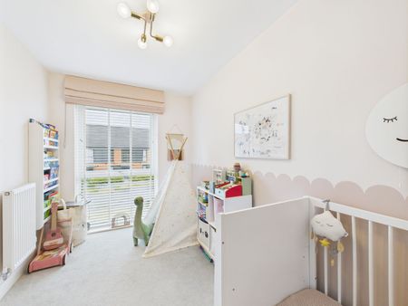 3 Bedroom - Photo 2