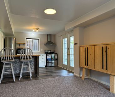 For Lease - 132 Brown Wood Drive, Barrie, Ontario - Photo 3