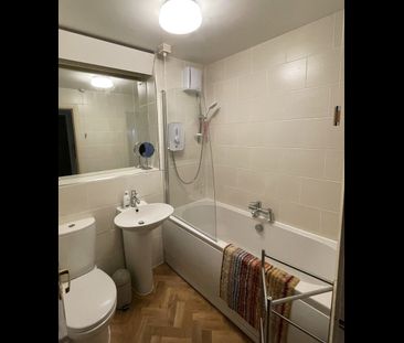 1 Bed Flat, Cleveden Drive, G12 - Photo 4