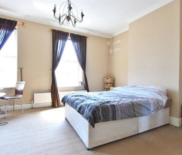 Hunter Hill Road, Sheffield, S11 8UE - Photo 3