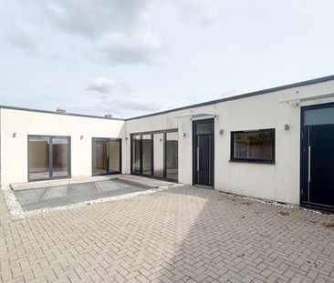 3 bedroom detached bungalow to rent - Photo 4