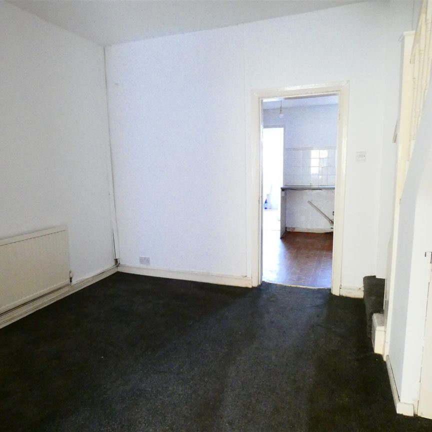 2 Bedroom Terraced House for Rent - Photo 1