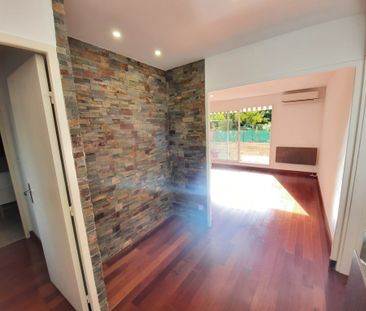 Location Appartement 3 pièces 64m² MARSEILLE 8ème - Photo 2