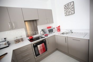 Riverside House, 100 Blackfriars Road, Salford, M3 7FU - Photo 4