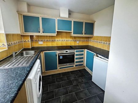 2 bedroom apartment to rent - Photo 4