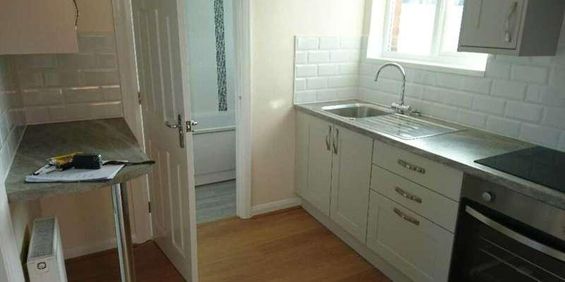 Hampden Avenue, Eastbourne, BN22 - Photo 3