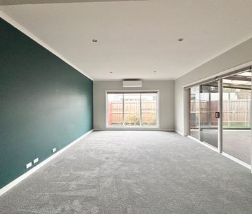 Comfortable Family Living in a Convenient Location - Photo 1