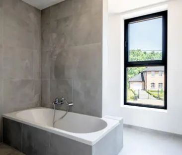 Prachtige nieuwbouwwoning in heel rustige straat te koop! - Photo 3