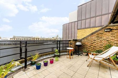 St Katharines Way, Wapping, E1W - Photo 2