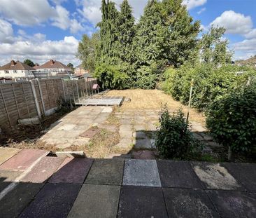 3 bedroom bungalow to rent - Photo 1