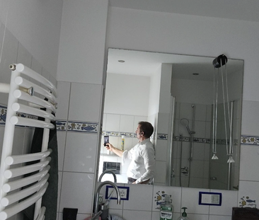 Wunderschöne möblierte 1-Zimmer-Wohnung in der Nähe vom Park - Photo 1