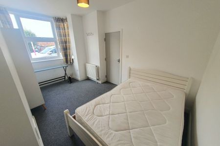 York Street - Photo 4