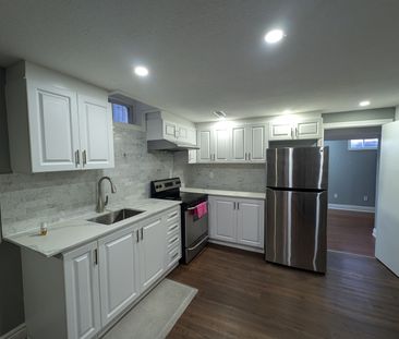 For Lease - 10 May Apple Terrace, Toronto, Ontario - Photo 2