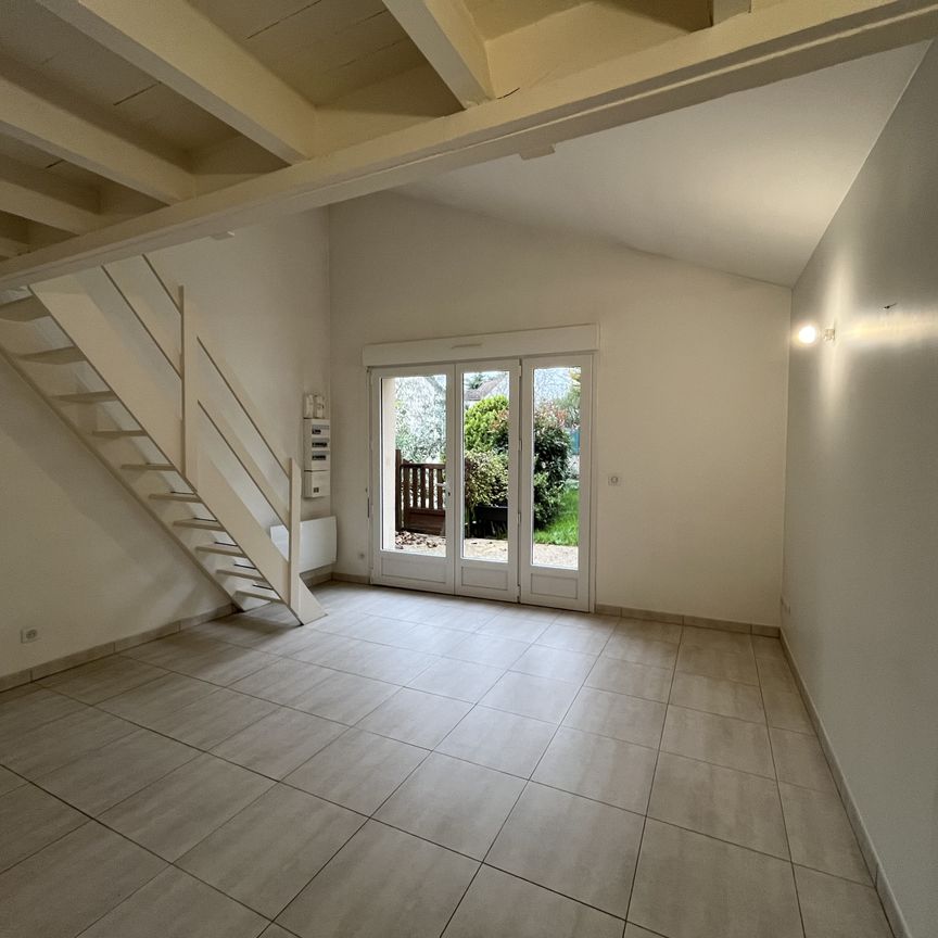 TROIS PIECES PALAISEAU - Photo 1