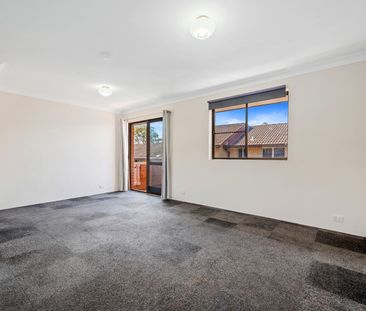 BEAUTIFUL 2 BEDROOM 1 BATHROOM UNIT 850M TO AUBURN STATION - Photo 3