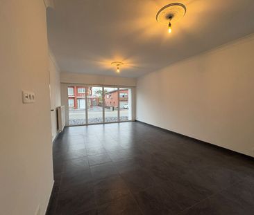 Volledig gerenoveerde woning met 3 slpks en tuin in Zepperen - Photo 2