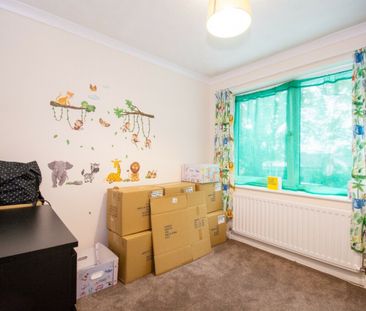 4 Bed Detached House Egdon Drive - Photo 5