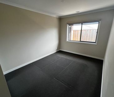 TOP TIER HOME IN PRIME LOCATION - Photo 3