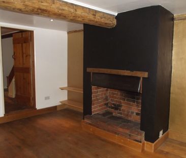 2 bedroom terraced house to rent - Photo 2